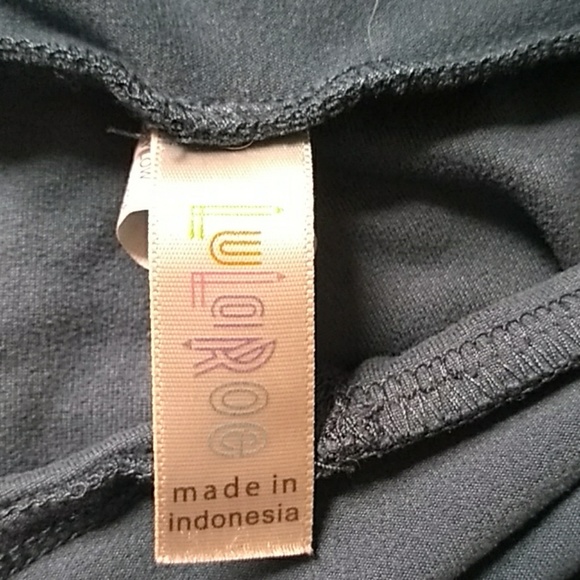 Lularoe - Picture 2 of 2